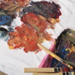 Os Sábados das Crianças | "Alegria em Pinceladas: A Abstração Colorida" com Walter Zand